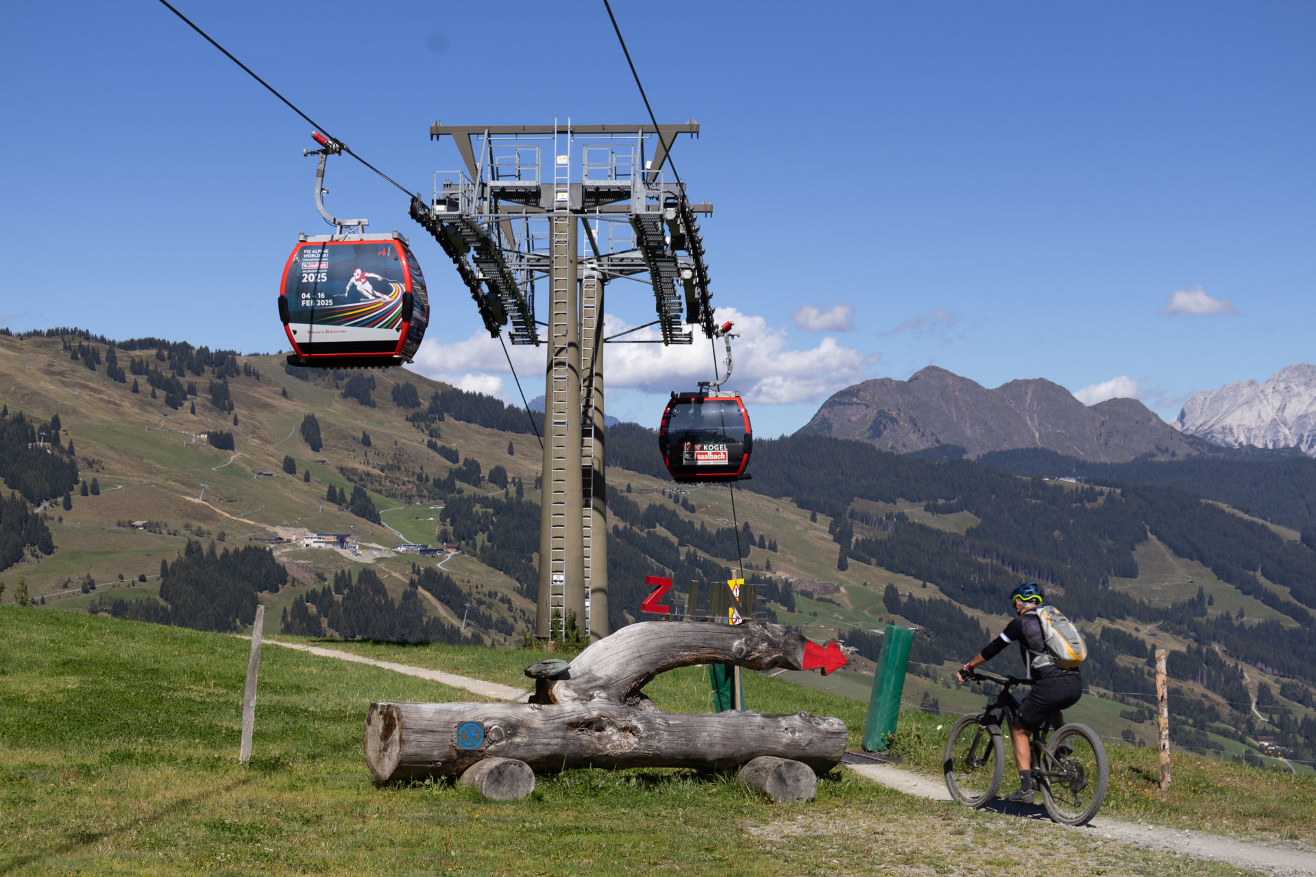 Kind Sprung in Lauchsee.jpg