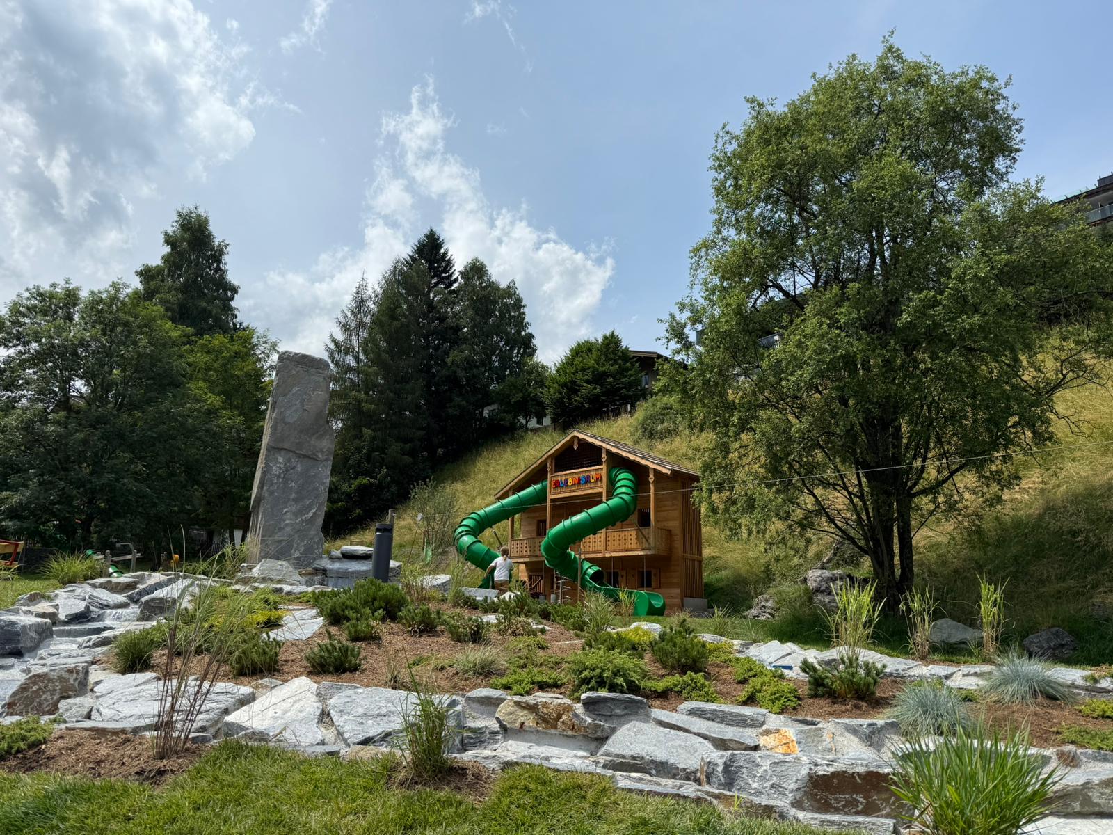 image2.jpg